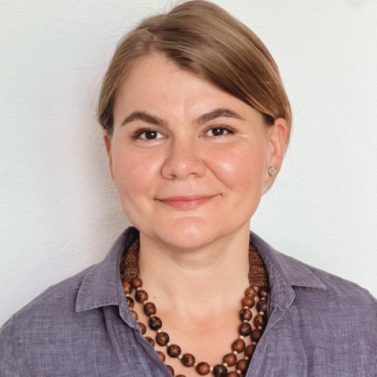 Portrait von Ileana-Nicoleta Mitu, zertifizierte Massagetherapeutin in Baar